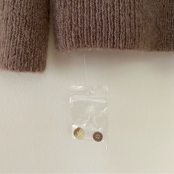 NWT Free People Sweater Brown Wool with Gold Shimmer Embellishment Size Large - Picture 9 of 13